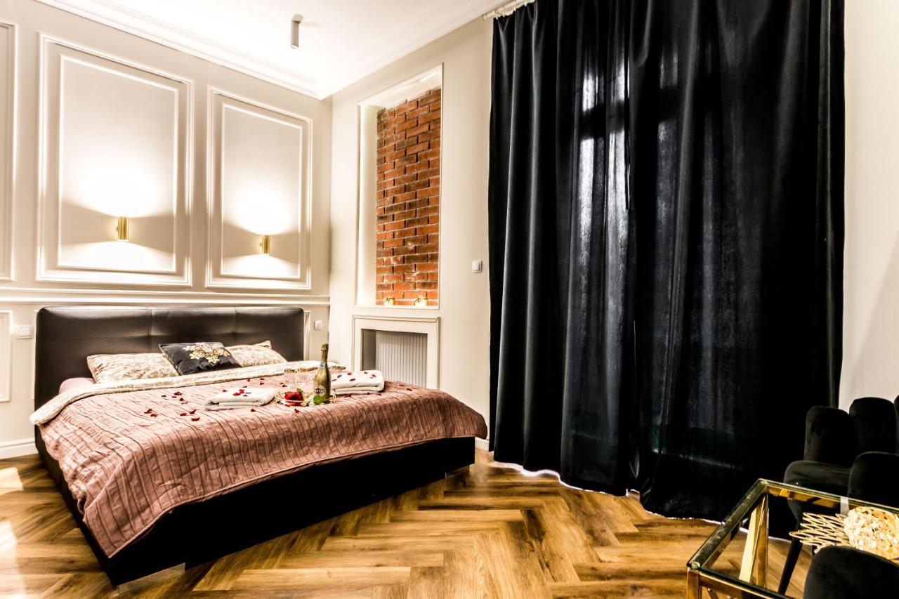 Luxury Jacuzzi Apartment Krasków Εξωτερικό φωτογραφία