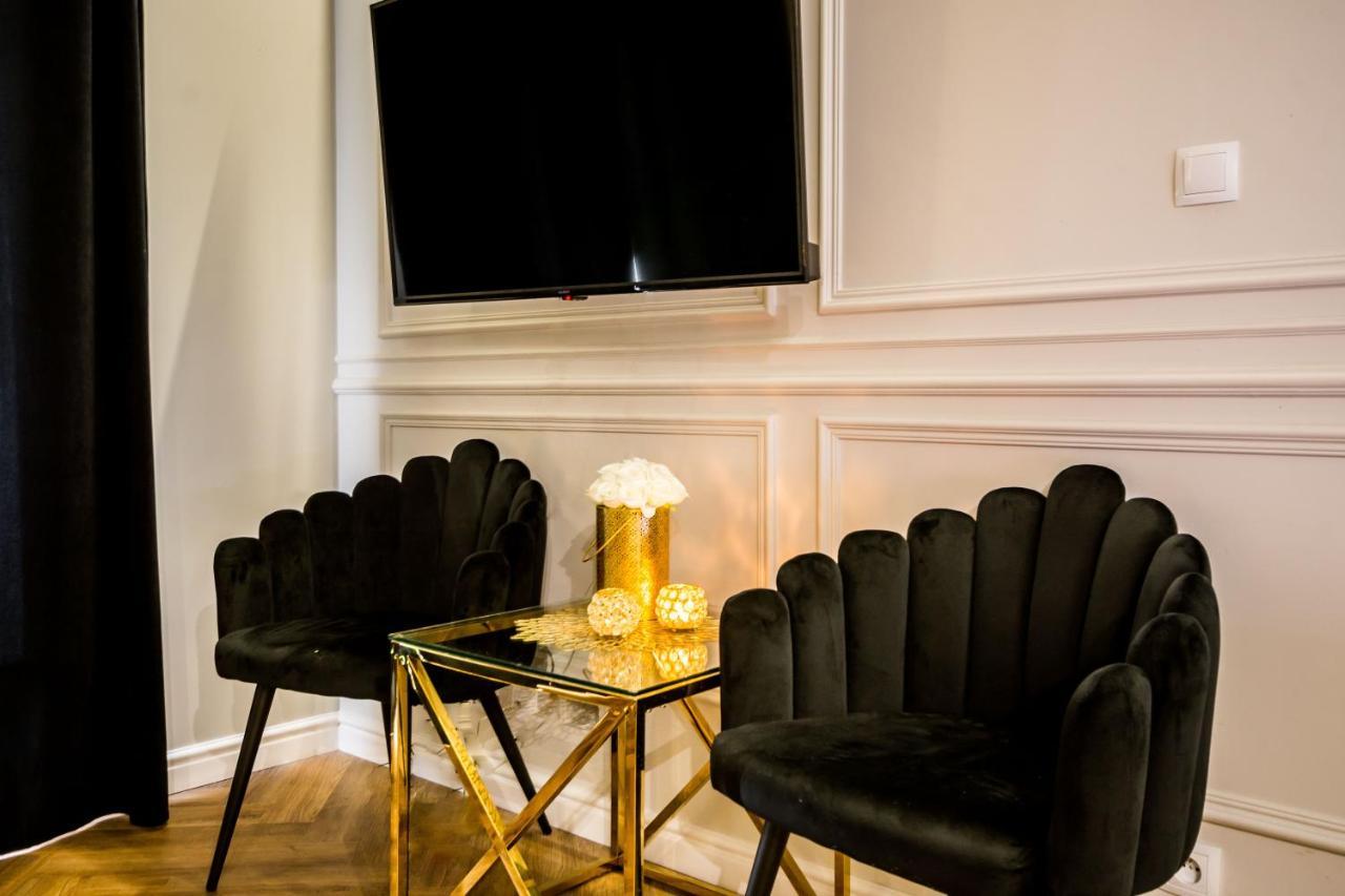Luxury Jacuzzi Apartment Krasków Εξωτερικό φωτογραφία